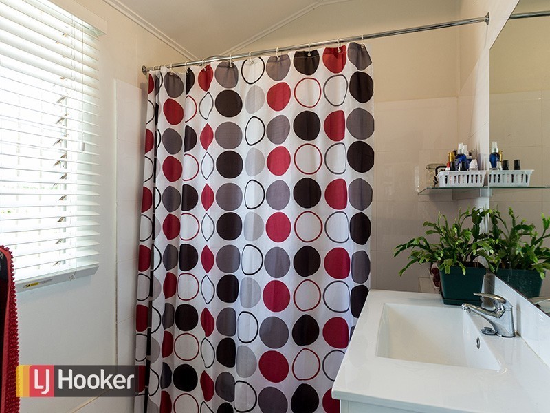 42 Strathmore Street, Kedron QLD 4031