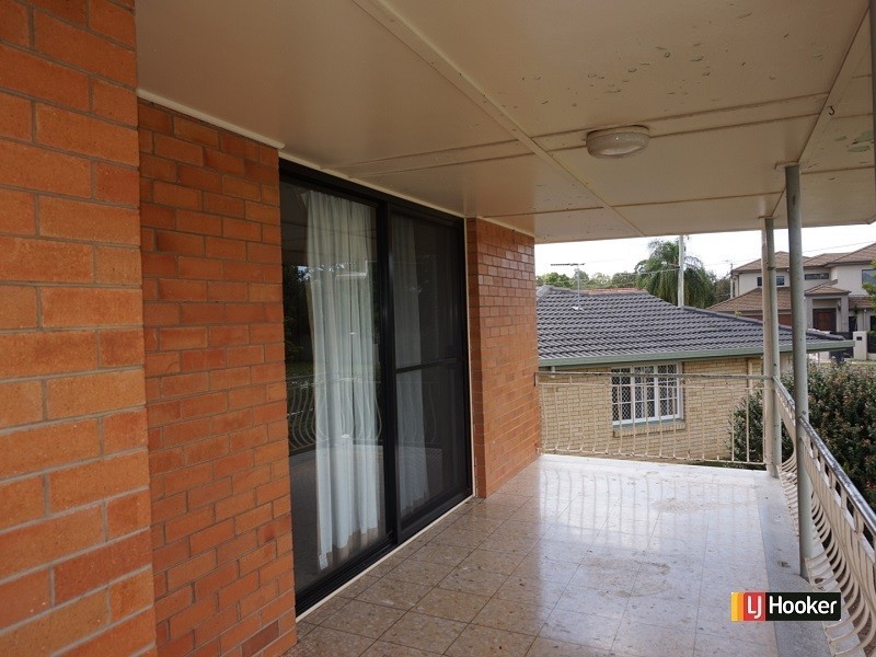 17 Monserrat Street, Chermside West QLD 4032