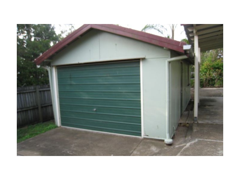 15 Vaucluse Street, Wavell Heights QLD 4012