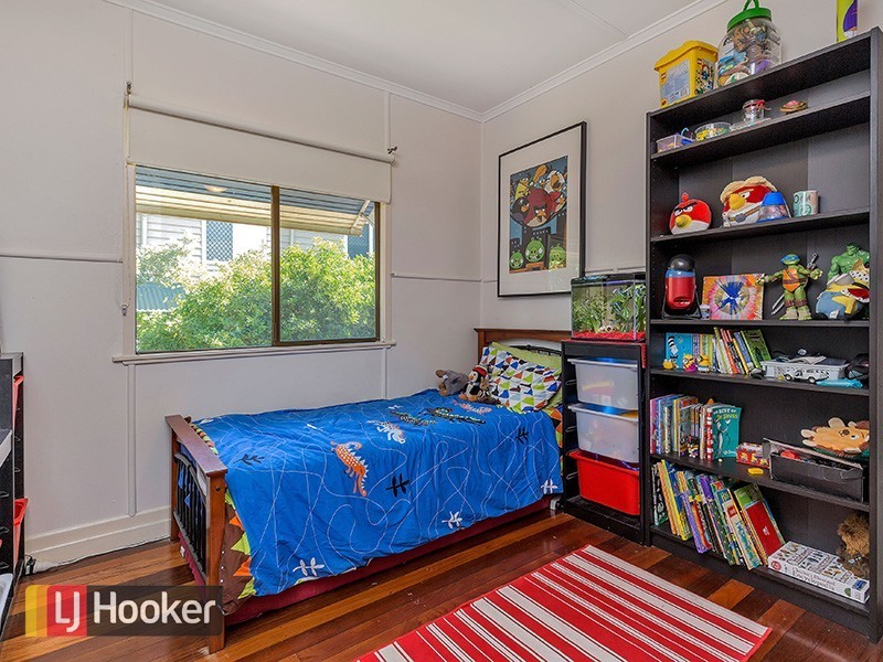 15 Vaucluse Street, Wavell Heights QLD 4012