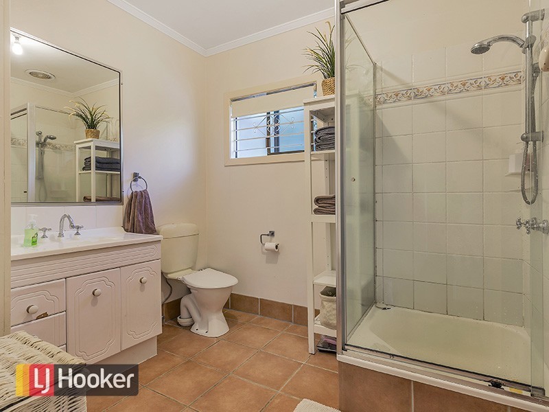 15 Vaucluse Street, Wavell Heights QLD 4012