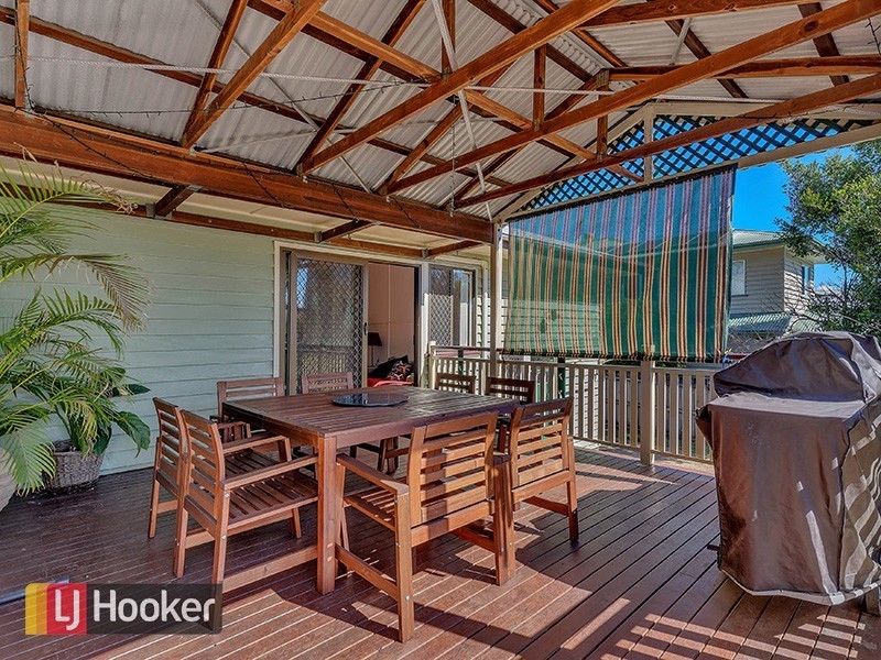 15 Vaucluse Street, Wavell Heights QLD 4012