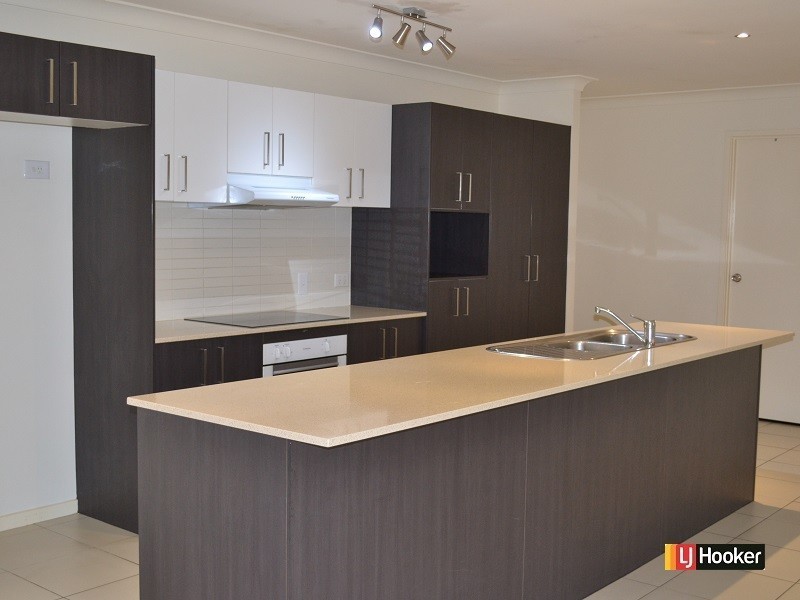 4 Sackville Close, Fitzgibbon QLD 4018