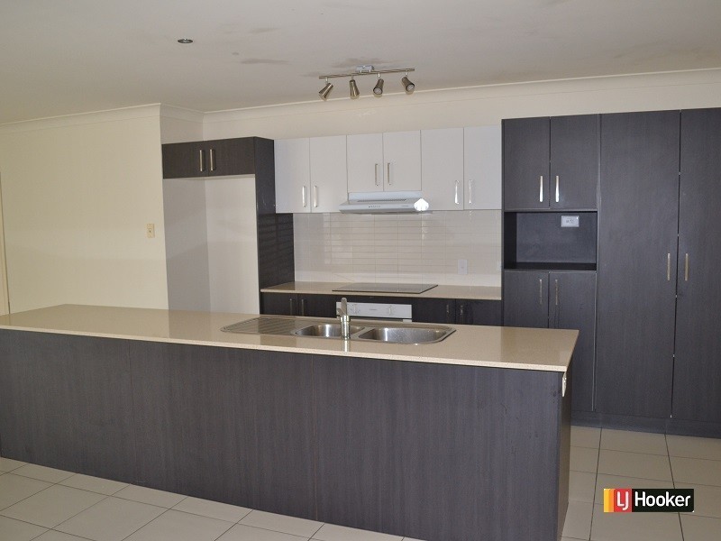 4 Sackville Close, Fitzgibbon QLD 4018