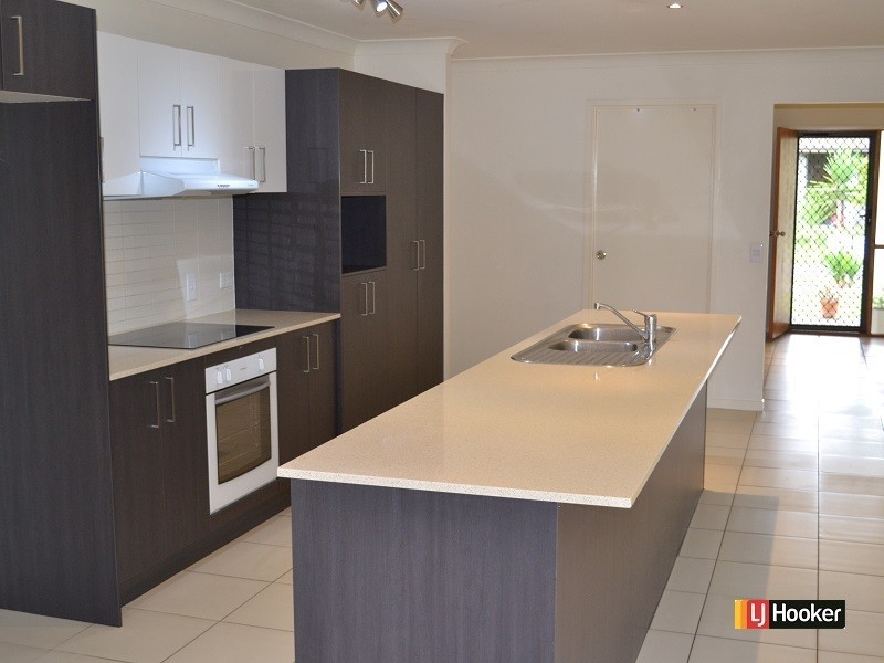 4 Sackville Close, Fitzgibbon QLD 4018