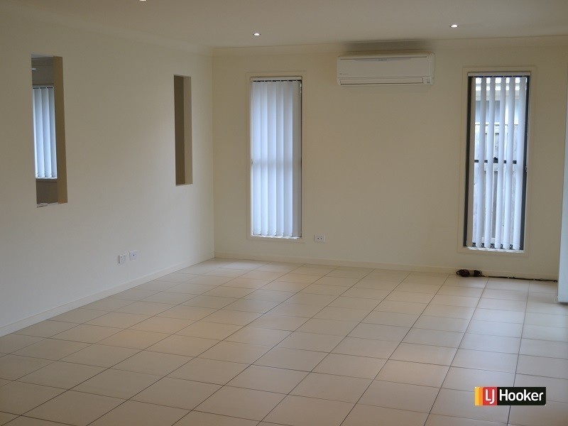 4 Sackville Close, Fitzgibbon QLD 4018