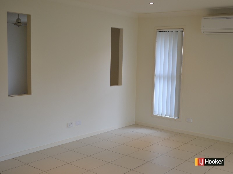 4 Sackville Close, Fitzgibbon QLD 4018