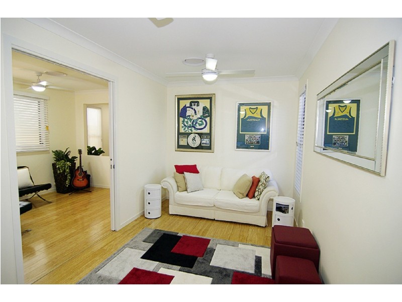 83 Hedley Avenue, Nundah QLD 4012