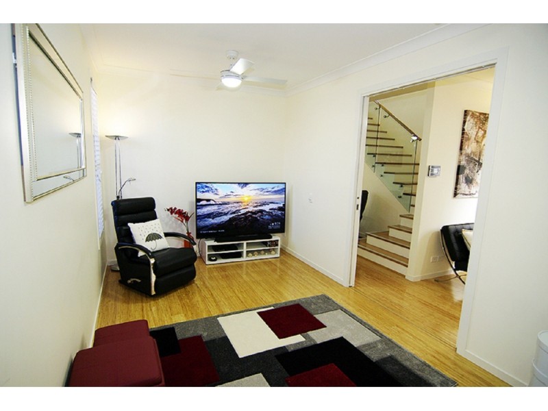 83 Hedley Avenue, Nundah QLD 4012