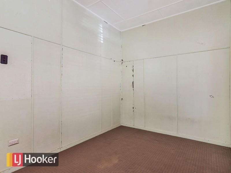 1 Bernard Street, Brighton QLD 4017