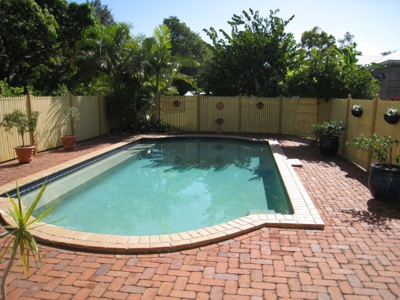 41 Kate Street, Shorncliffe QLD 4017