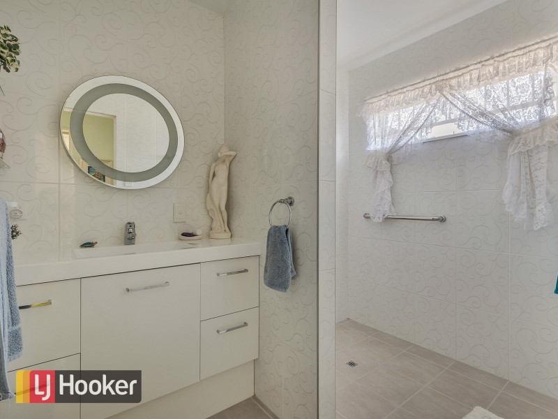 22 Cherston Street, Chermside West QLD 4032