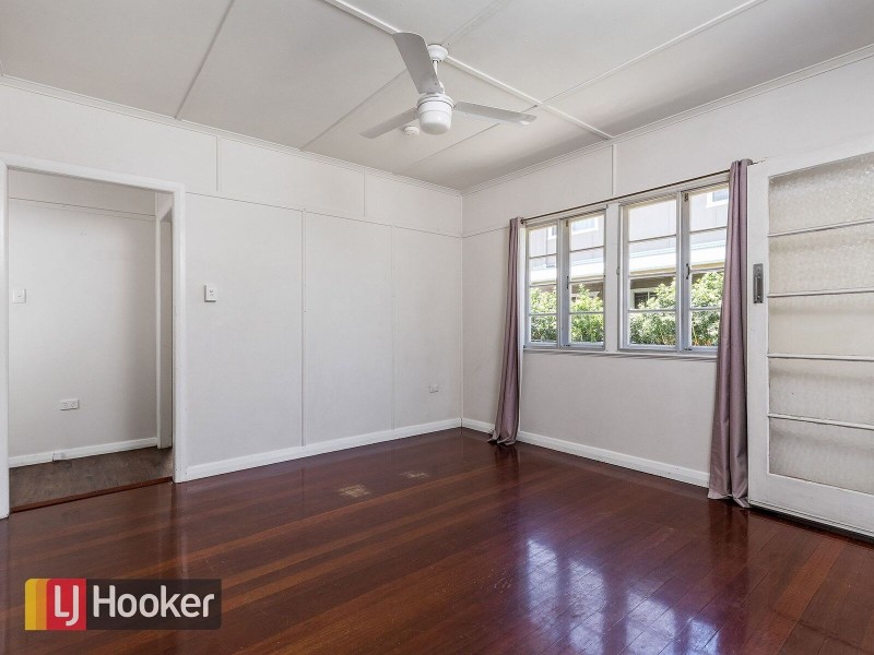 73 Henderson Road, Deagon QLD 4017