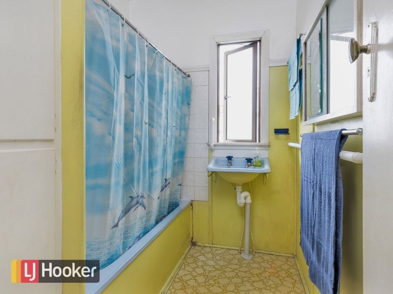 8 Zeehan Street, Wavell Heights QLD 4012