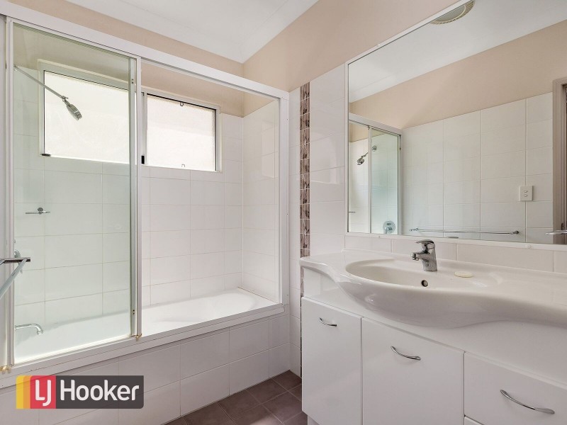 53 Curwen Terrace, Chermside QLD 4032
