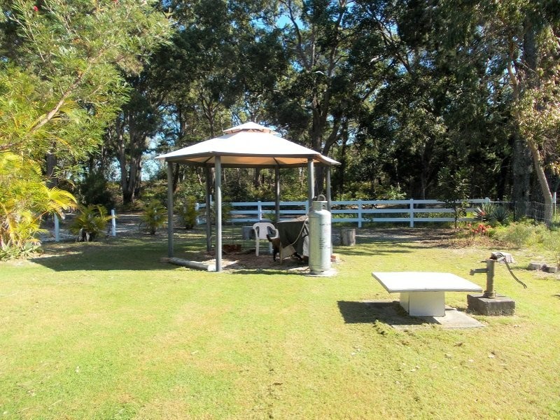 93 The Strand, Bulwer QLD 4025