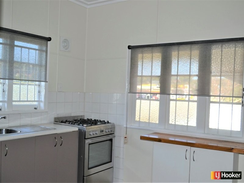 2 Eastbourne Street, Chermside West QLD 4032