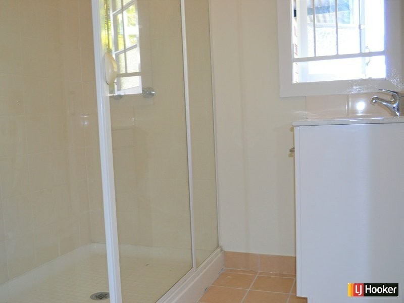2 Eastbourne Street, Chermside West QLD 4032