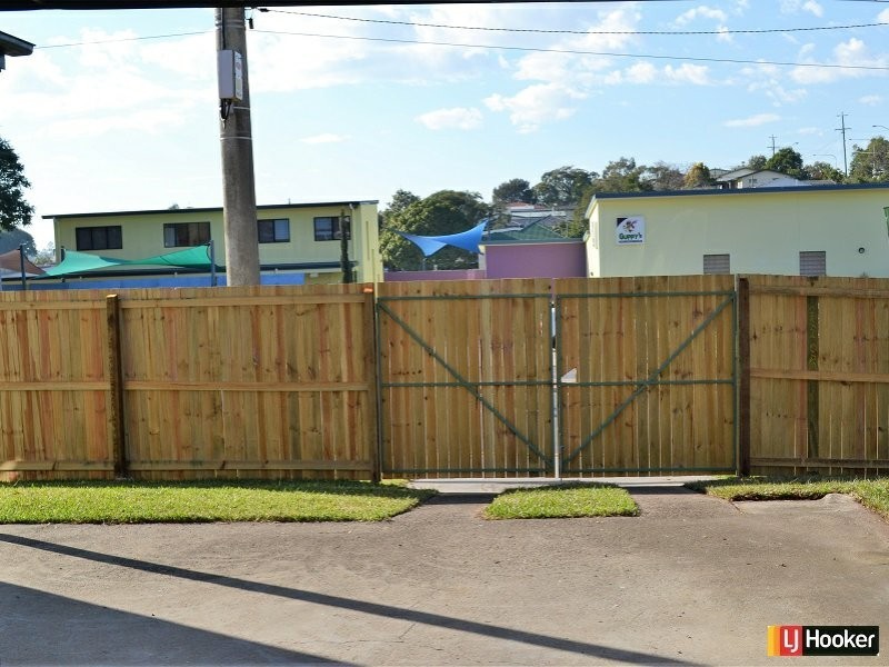 2 Eastbourne Street, Chermside West QLD 4032