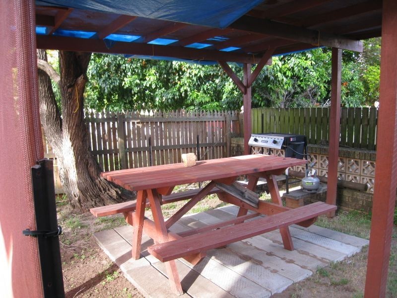 2/11 Grasspan Street, Zillmere QLD 4034