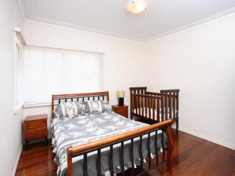 27 Chigwell Street, Wavell Heights QLD 4012