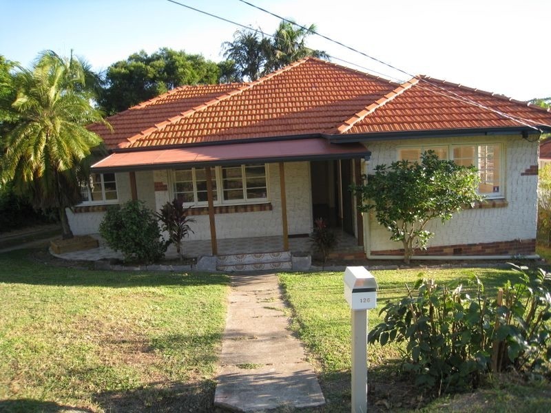 126 Hamilton Road, Wavell Heights QLD 4012