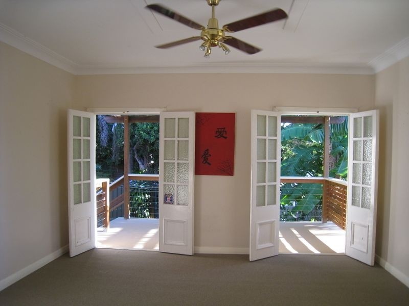 126 Hamilton Road, Wavell Heights QLD 4012