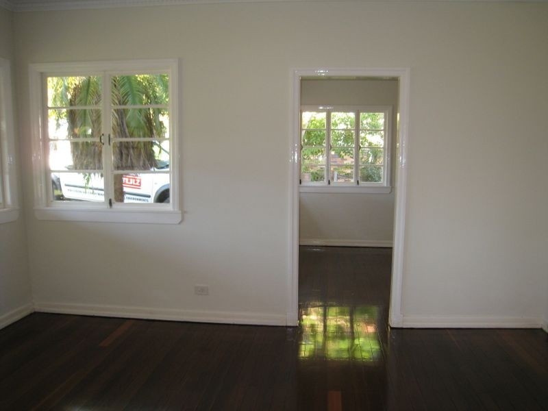 126 Hamilton Road, Wavell Heights QLD 4012