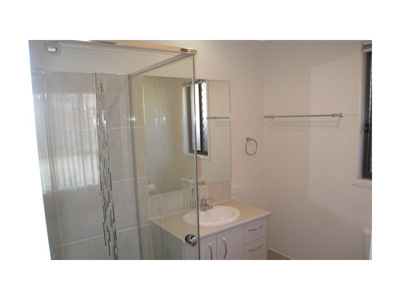 68 Somerset Drive, Carseldine QLD 4034