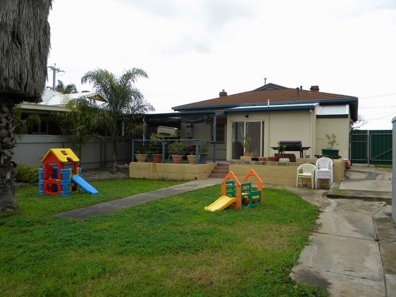 8 The Crescent, Blair Athol SA 5084