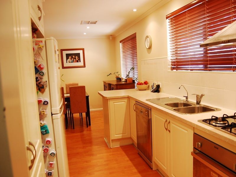 5 Radiata Place, Aberfoyle Park SA 5159