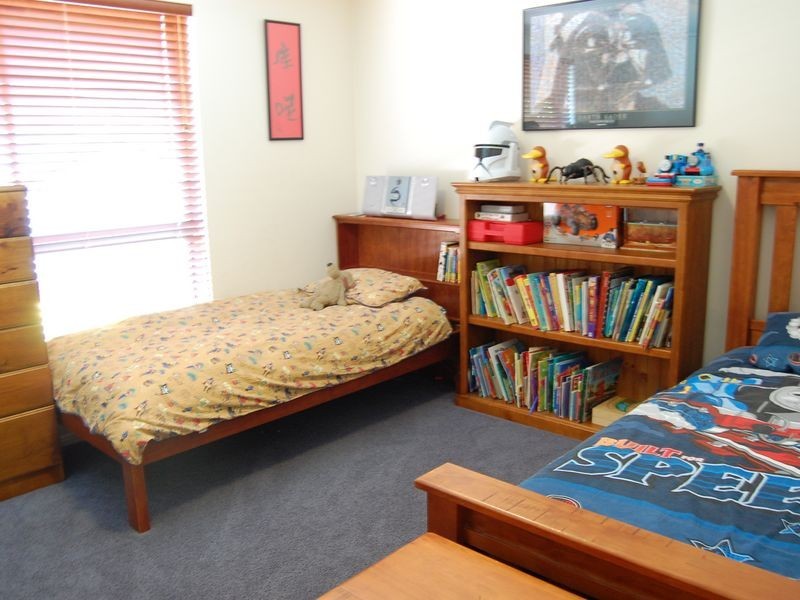 5 Radiata Place, Aberfoyle Park SA 5159