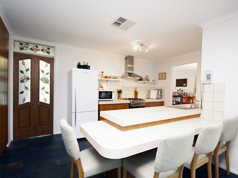 2 Sarepta Court, Flagstaff Hill SA 5159