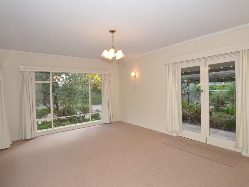 180 Upper Sturt Rd, Hawthorndene SA 5051