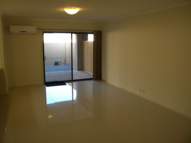 6 Silver Lane, Seaford Meadows SA 5169