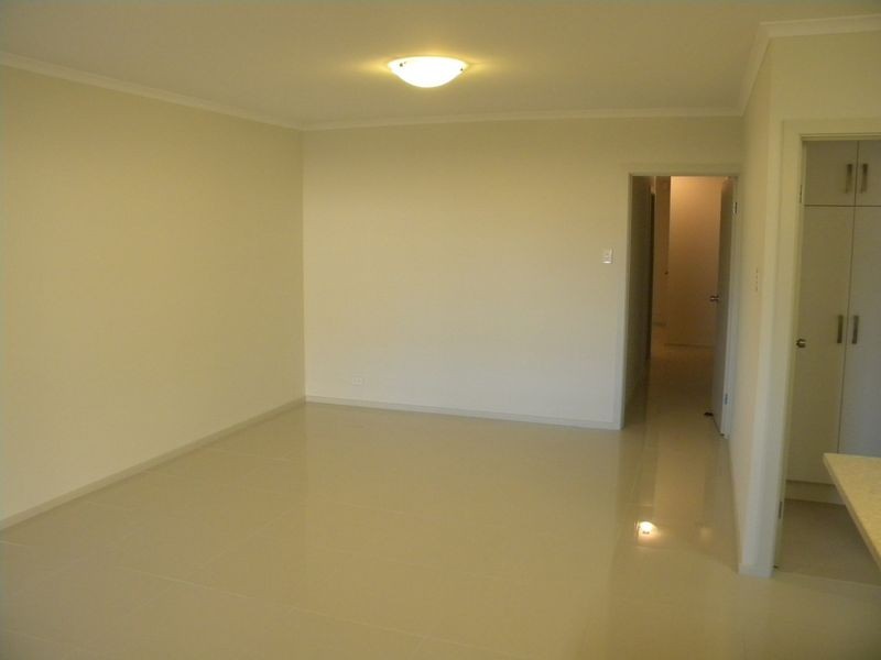 6 Silver Lane, Seaford Meadows SA 5169