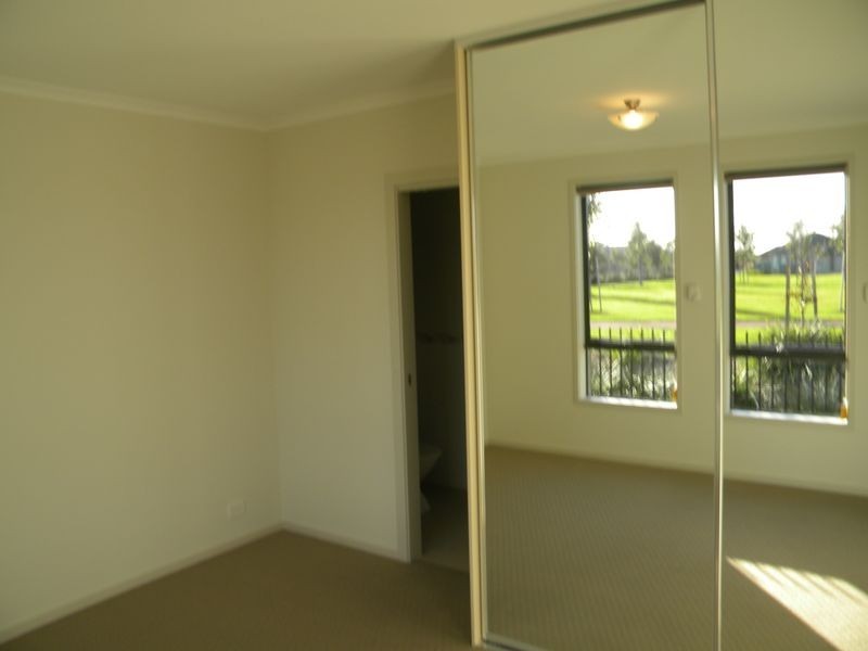 6 Silver Lane, Seaford Meadows SA 5169