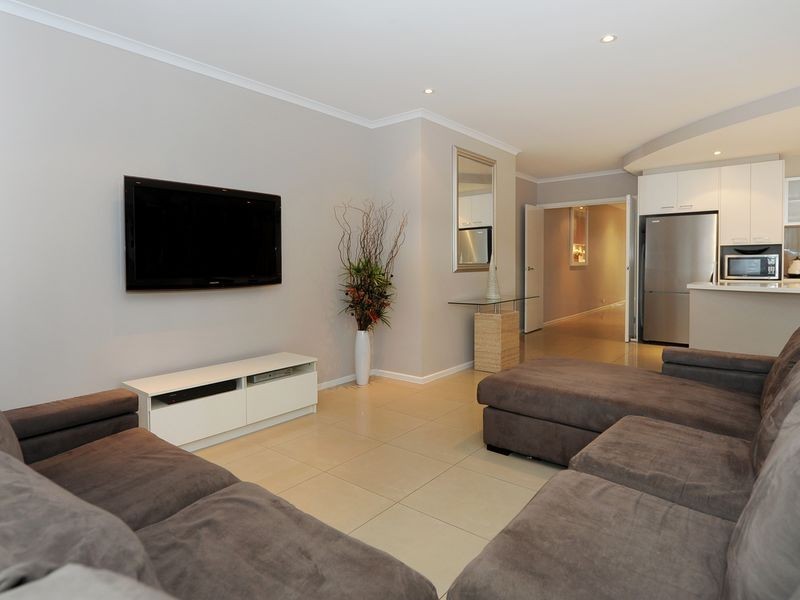 24 Daveys Road, Flagstaff Hill SA 5159