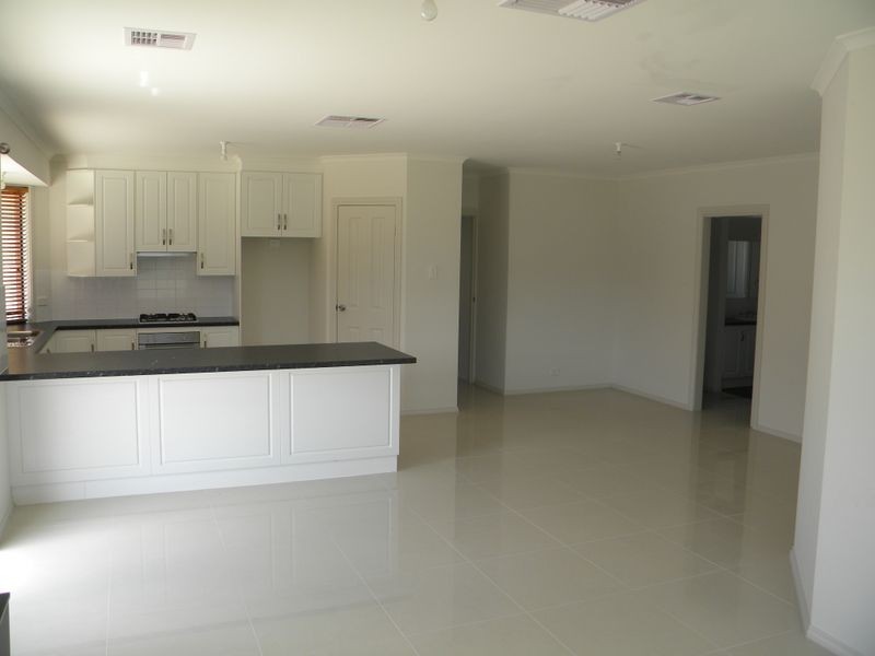 3 Sapphire Way, Aldinga Beach SA 5173