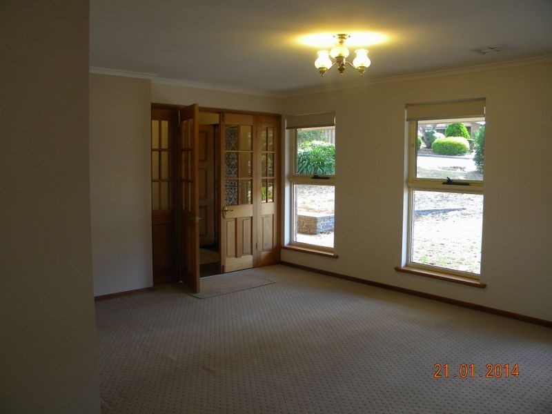 15B Glenalvon Drive, Flagstaff Hill SA 5159
