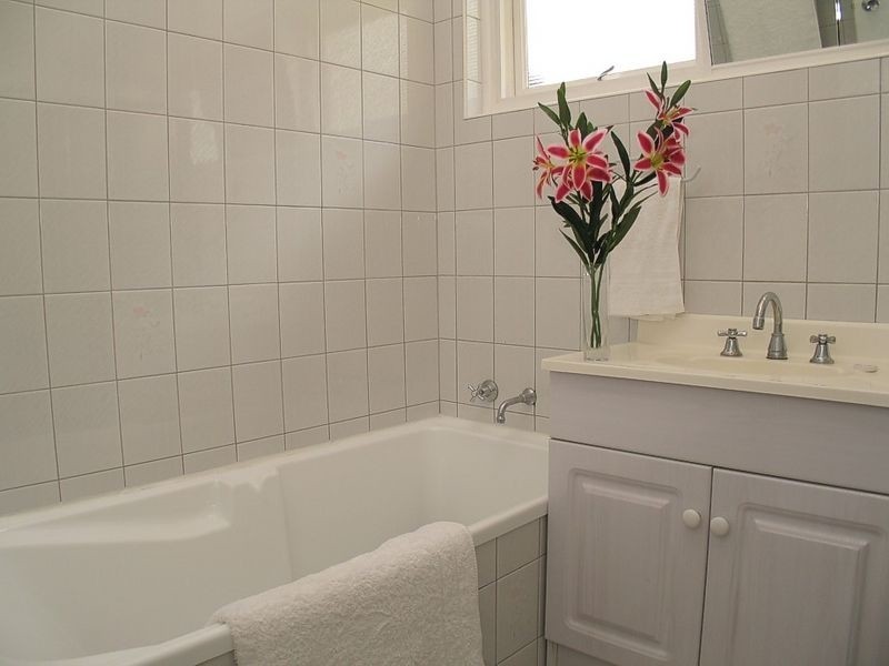 15 Huntingdon Drive, Glenalta SA 5052