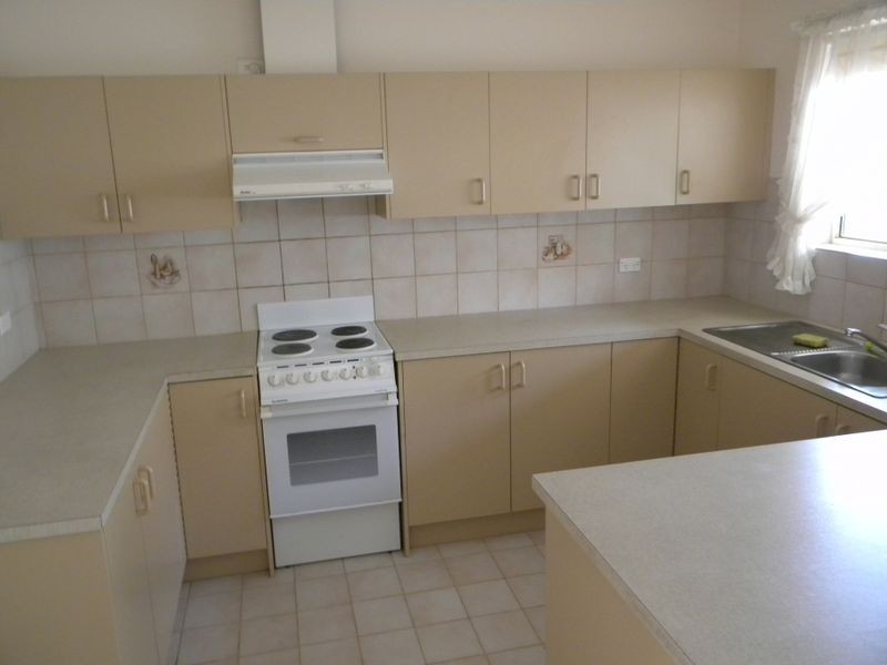 2/4 Fourth Avenue, Ascot Park SA 5043