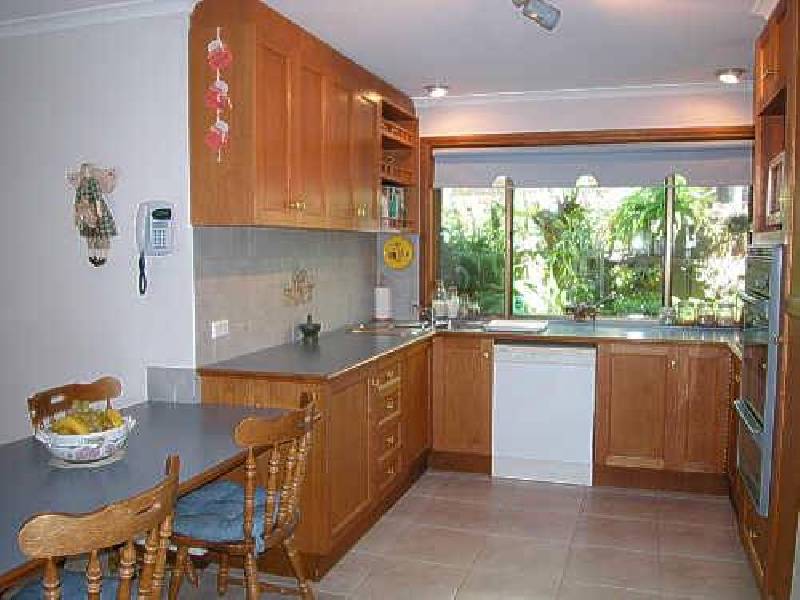 51 Tania Drive, Aberfoyle Park SA 5159