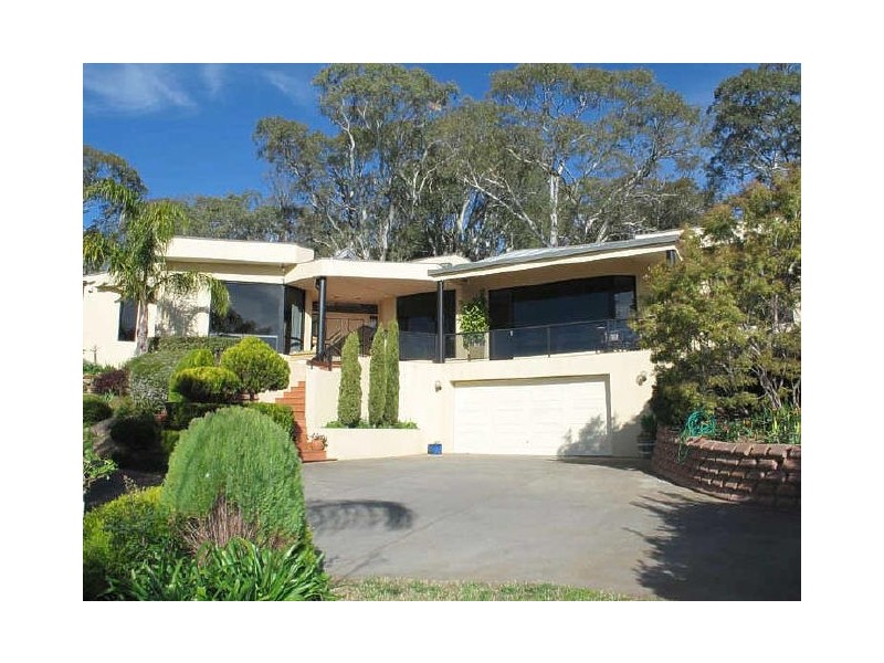 8 Crowsnest Court, Coromandel Valley SA 5051