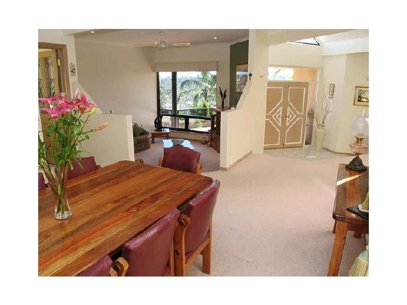 8 Crowsnest Court, Coromandel Valley SA 5051