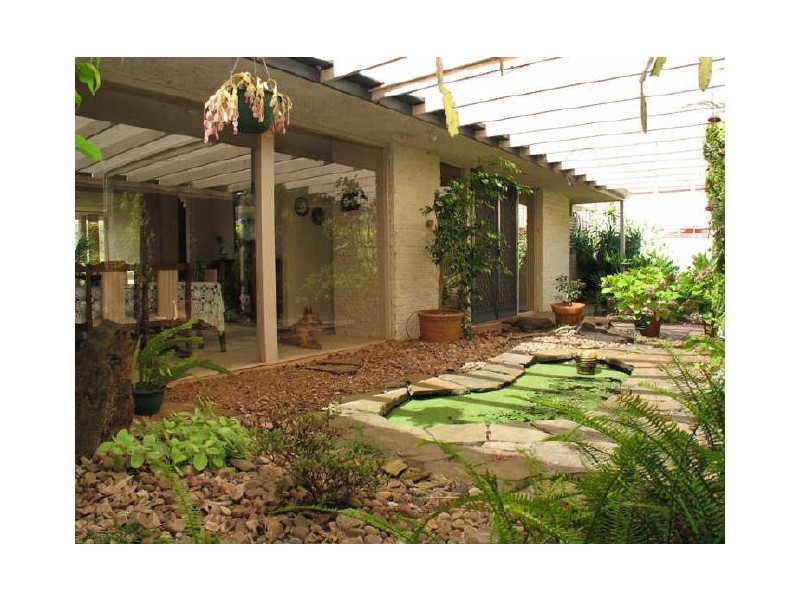 39 Ridgehaven Drive, Bellevue Heights SA 5050