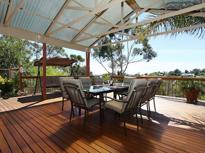 15 Ridgehaven Drive, Bellevue Heights SA 5050