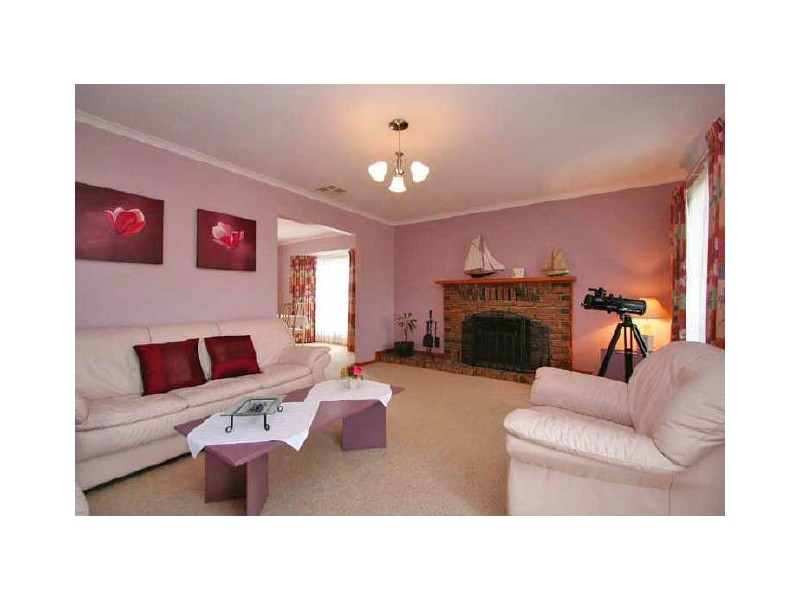 42 York Drive, Flagstaff Hill SA 5159