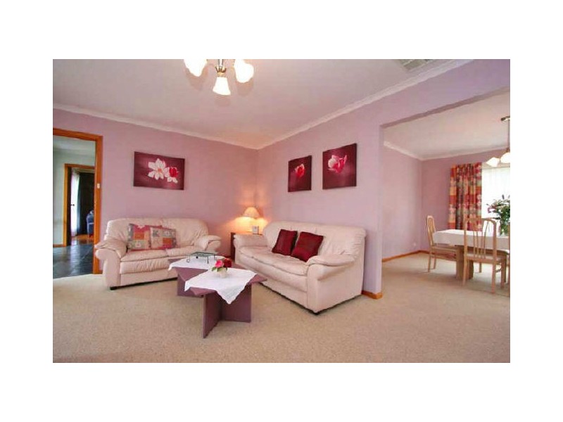 42 York Drive, Flagstaff Hill SA 5159