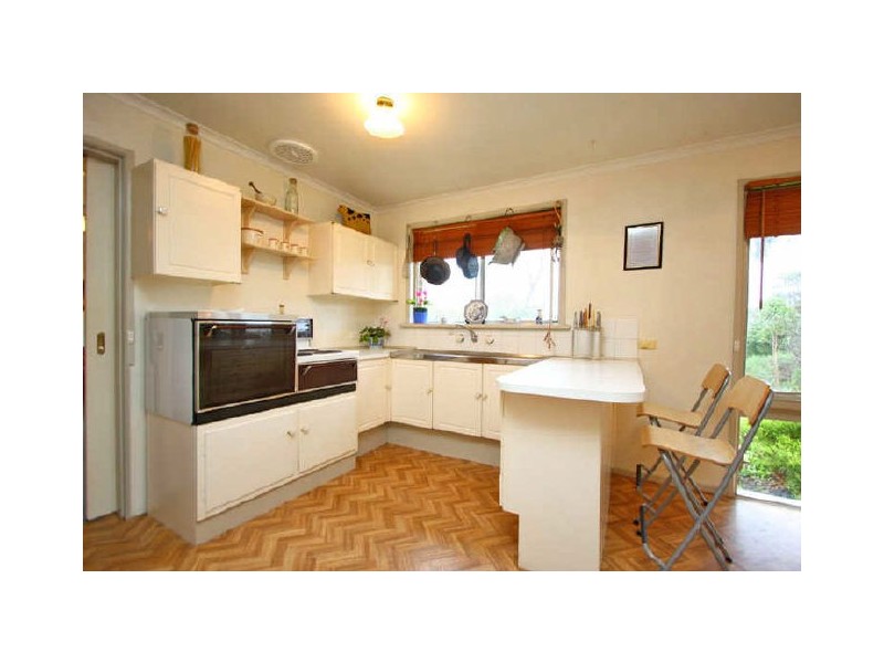 2 Norman Court, Coromandel Valley SA 5051